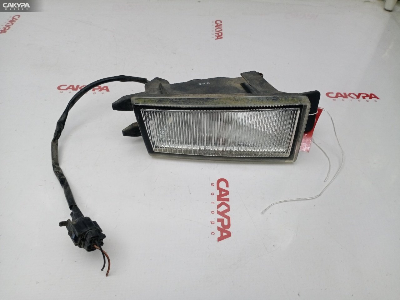 Фара противотуманная правая Nissan Cedric MY34 VQ25DD 114-63538: купить в Сакура Красноярск.