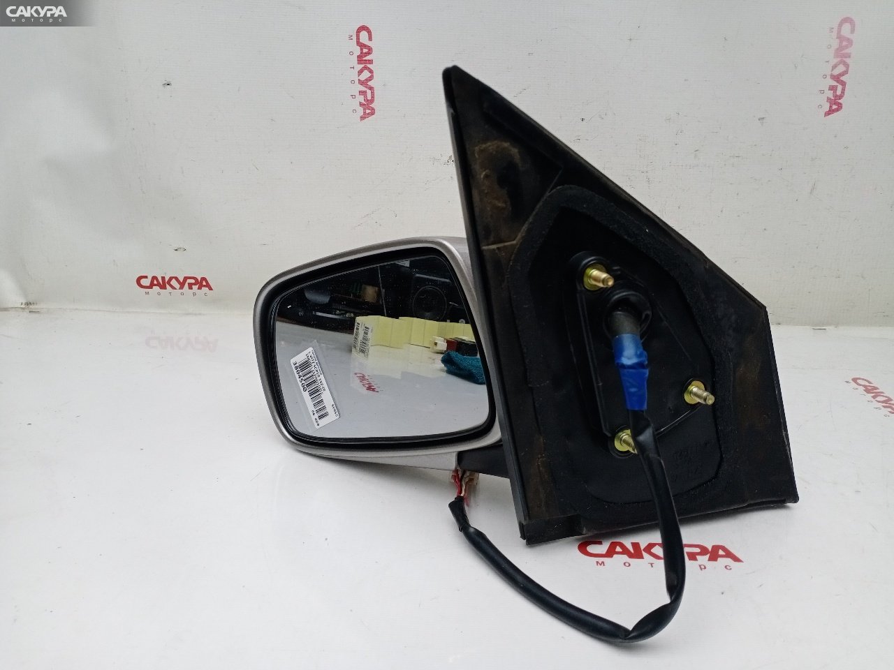 Зеркало боковое левое Toyota Vitz SCP10 1SZ-FE: купить в Сакура Красноярск.