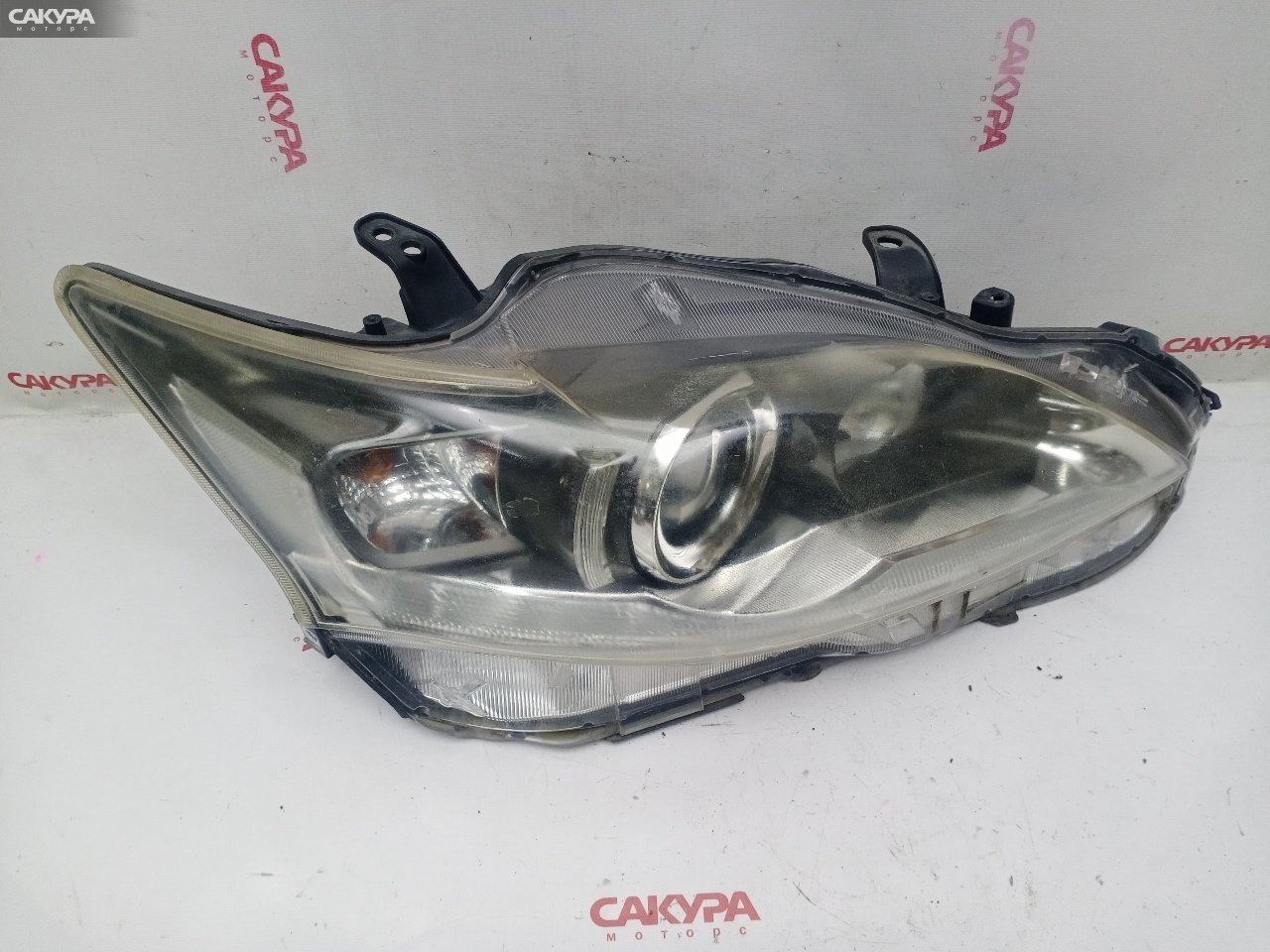 Фара правая Lexus CT200H ZWA10 2ZR-FXE 76-5: купить в Сакура Красноярск.