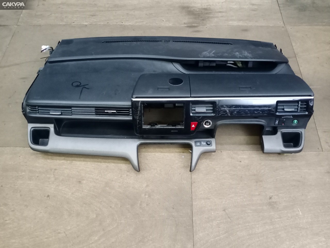 Панель передняя в салон Honda Stepwgn RP1 L15B: купить в Сакура Красноярск.