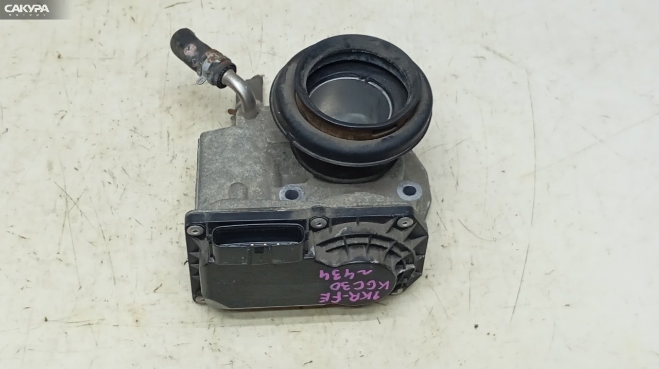 Заслонка дроссельная Toyota Passo KGC30 1KR-FE: купить в Сакура Красноярск.