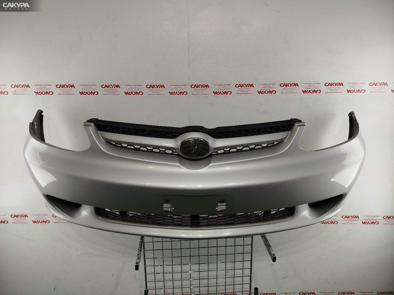 Бампер передний Toyota Platz NCP16 2NZ-FE Y1H2: купить в Сакура Красноярск.