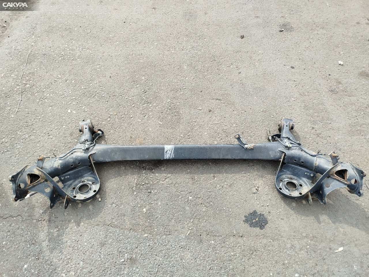 Балка поперечная задняя Toyota Auris NZE151 1NZ-FE: купить в Сакура Красноярск.