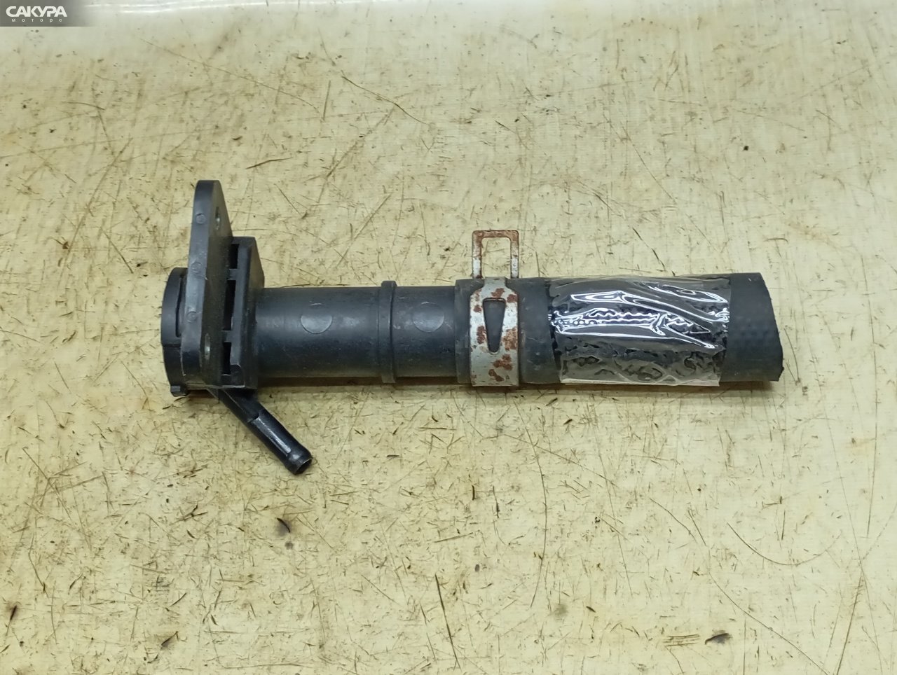 Горловина радиатора Honda Mobilio Spike GK2 L15A: купить в Сакура Красноярск.