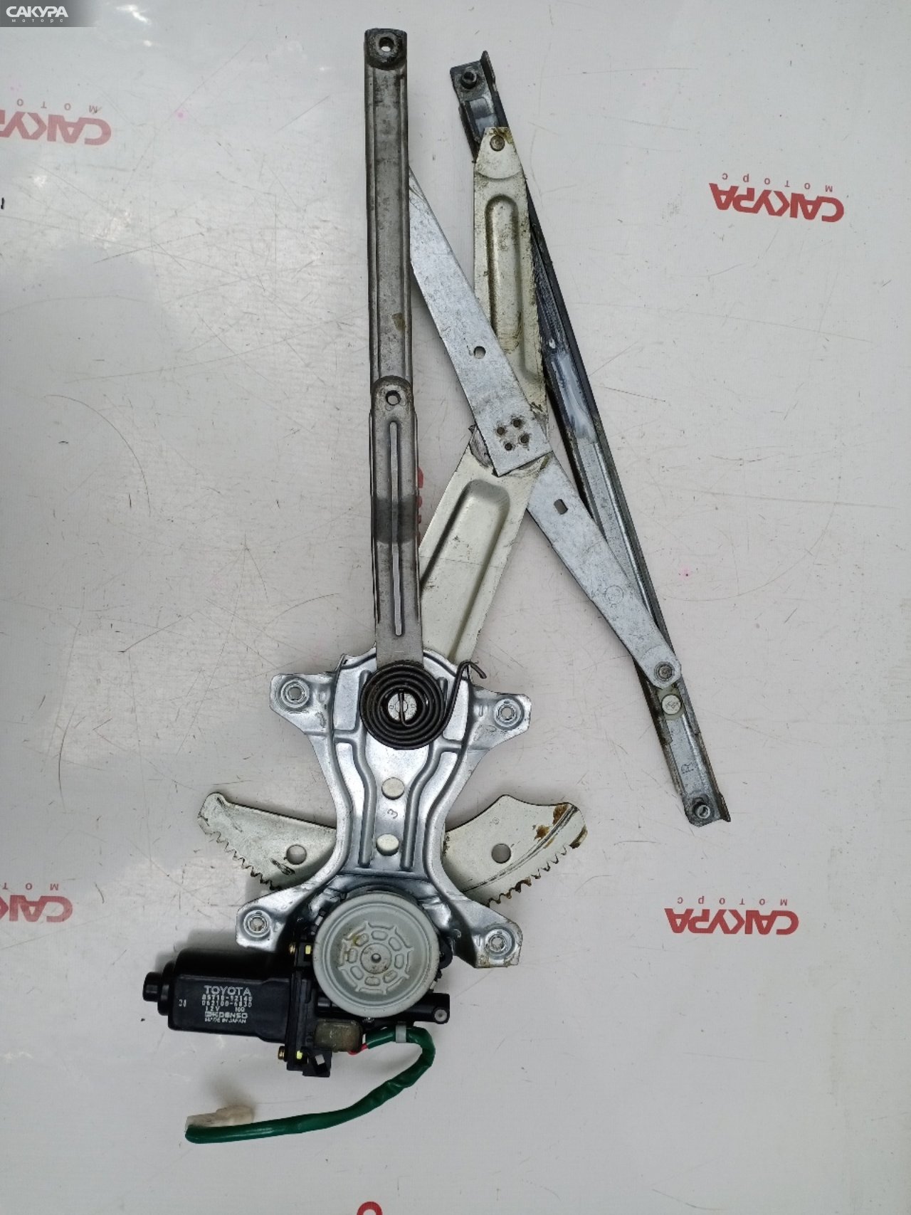 Стеклоподъемник передний правый Toyota Sprinter EE111 4E-FE: купить в Сакура Красноярск.