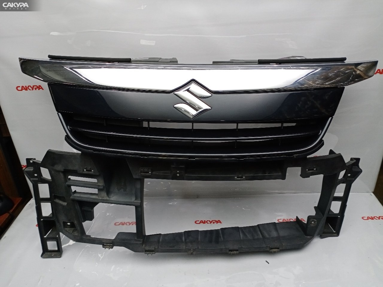 Решетка радиатора Suzuki Solio MA15S K12B: купить в Сакура Красноярск.
