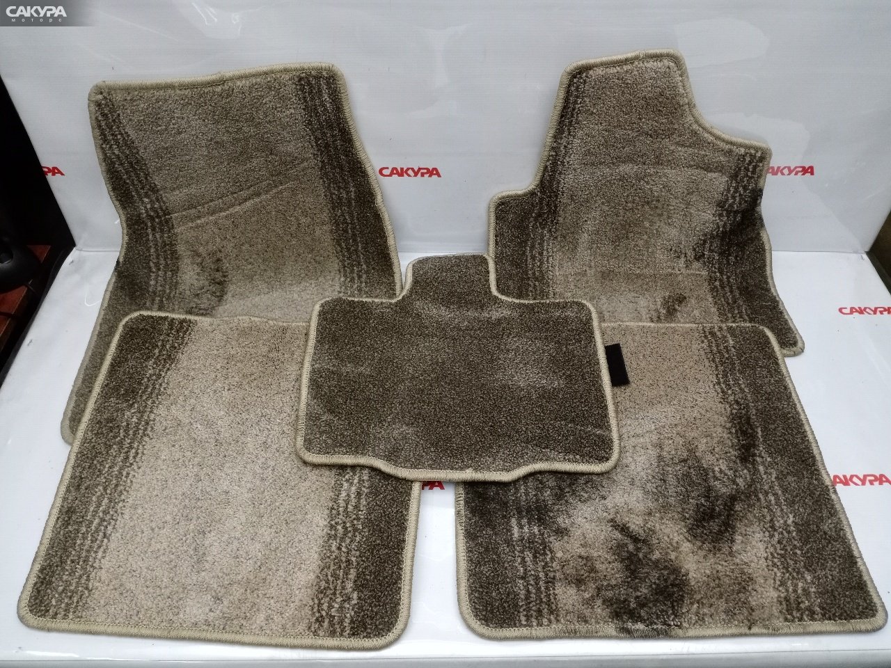Коврик Toyota Vista Ardeo AZV50G 1AZ-FSE: купить в Сакура Красноярск.