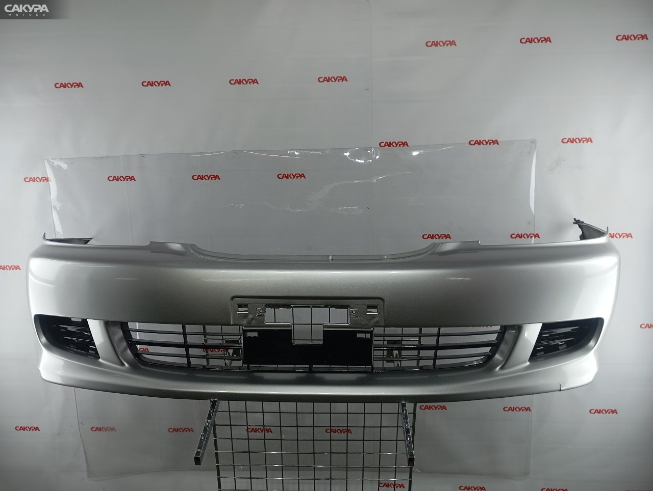 Бампер передний Toyota Nadia SXN10 3S-FE Y2G2: купить в Сакура Красноярск.