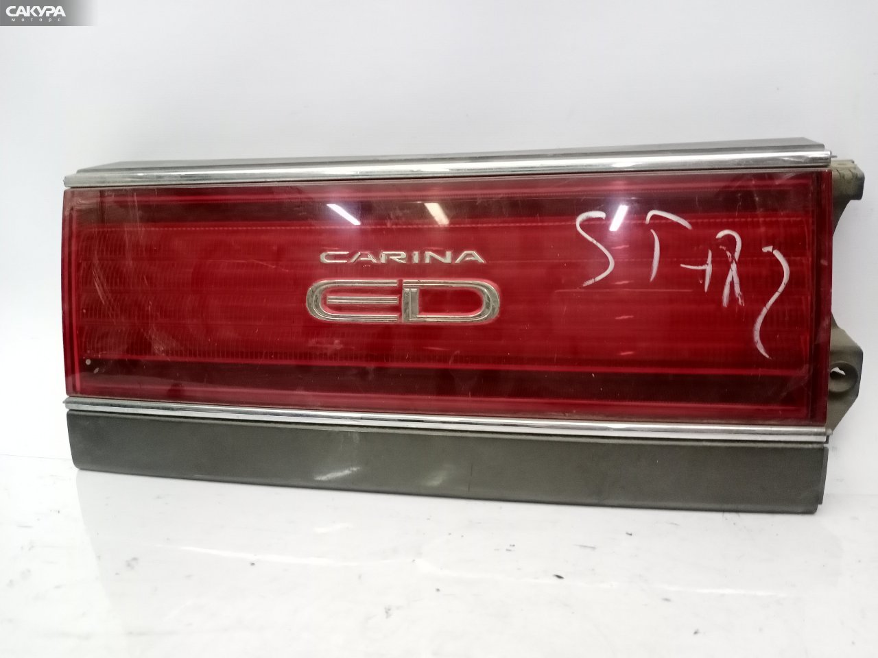 Фонарь вставка багажника Toyota Carina ED ST180: купить в Сакура Красноярск.