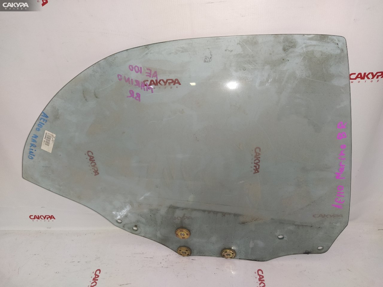 Стекло боковое заднее правое Toyota Sprinter Marino AE100: купить в Сакура Красноярск.