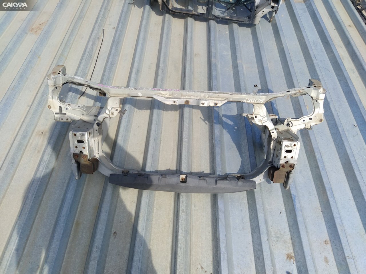 Рамка радиатора Toyota Mark II Qualis MCV20W 1MZ-FE: купить в Сакура Красноярск.
