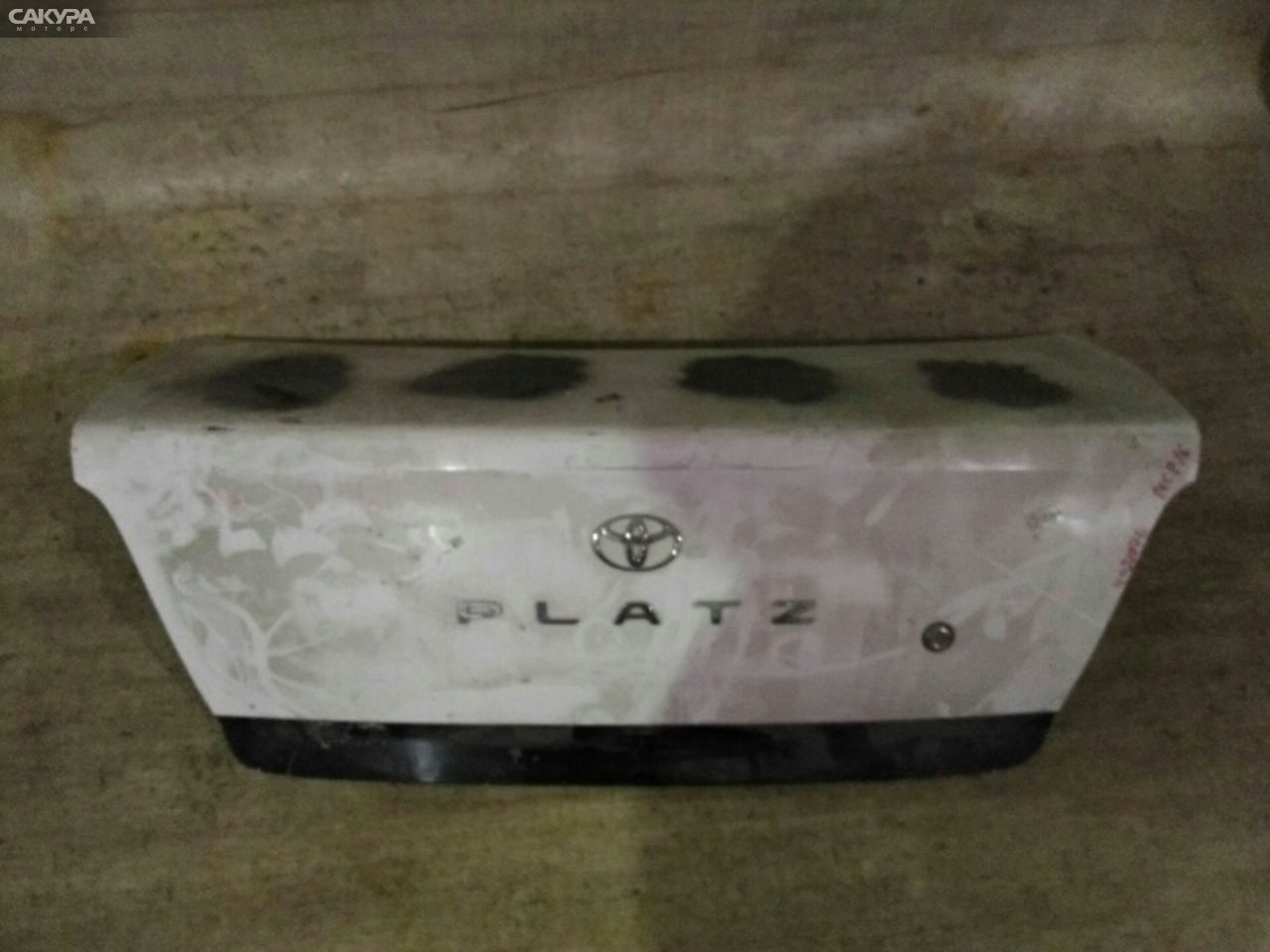 Крышка багажника Toyota Platz NCP16 2NZ-FE: купить в Сакура Красноярск.