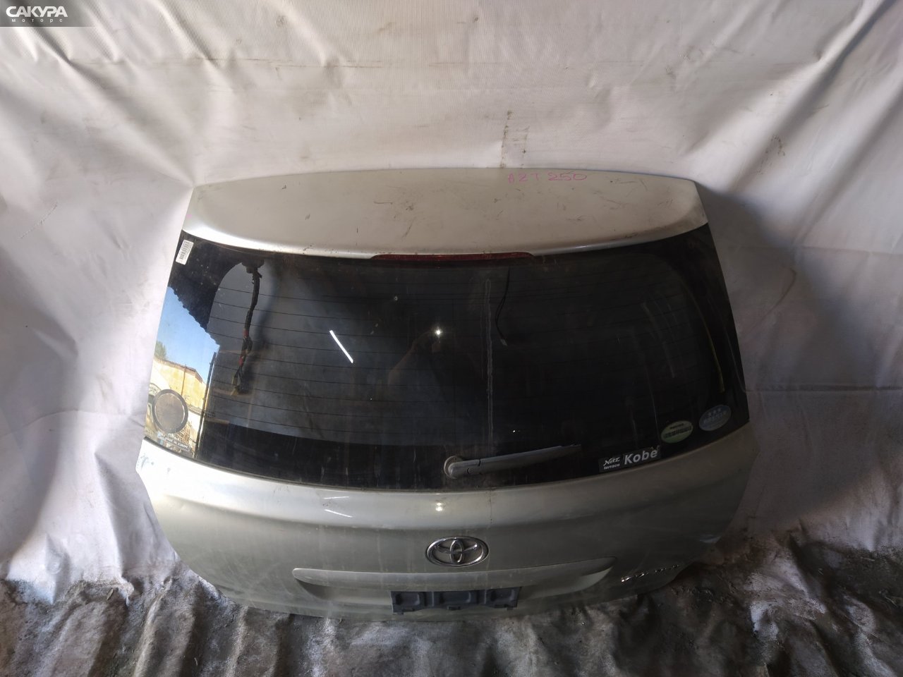 Дверь багажника Toyota Avensis AZT250 1AZ-FSE: купить в Сакура Красноярск.