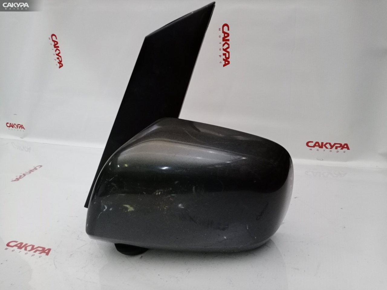 Зеркало боковое левое Toyota Voxy AZR60G 1AZ-FSE: купить в Сакура Красноярск.