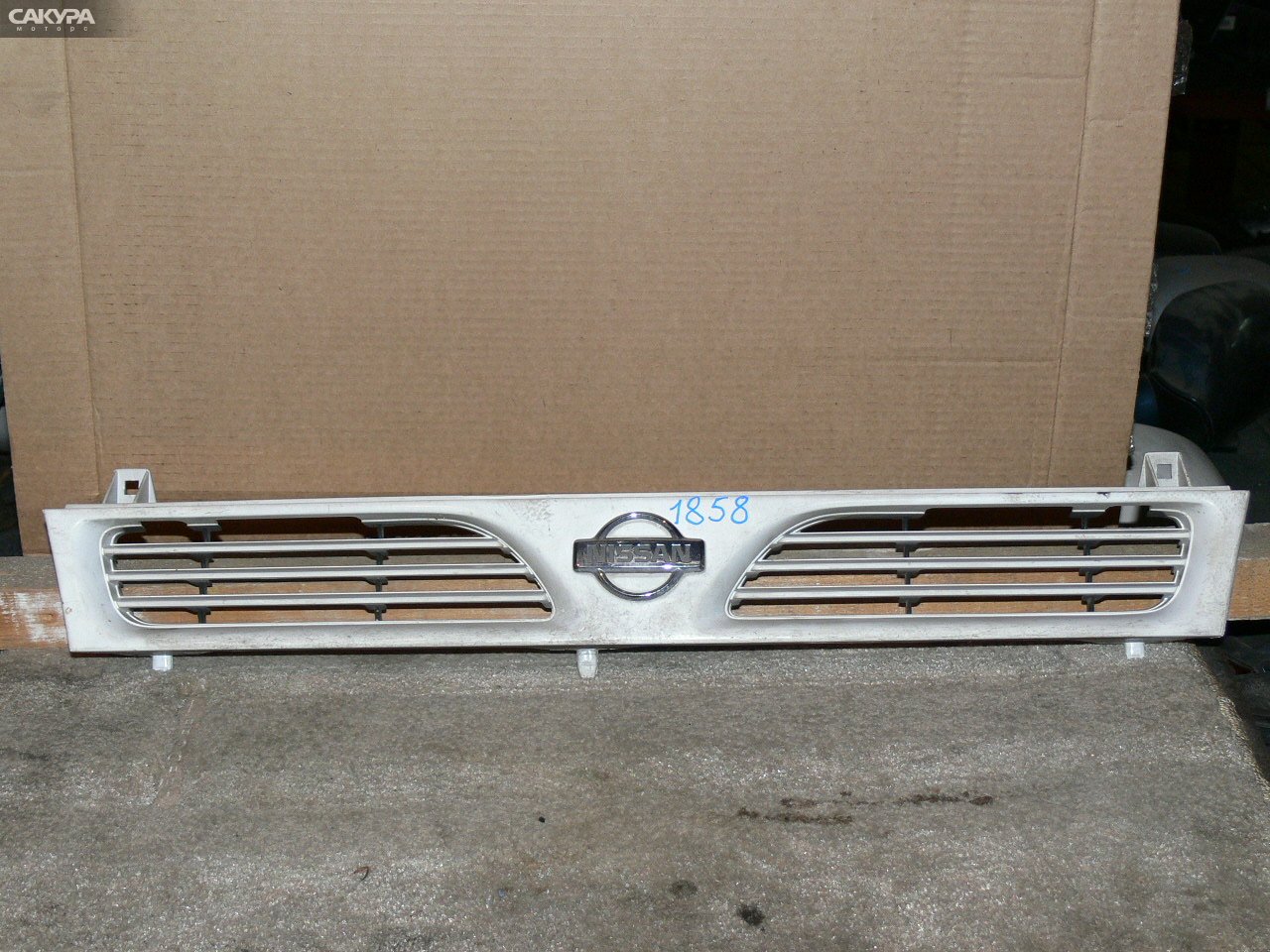 Решетка радиатора Nissan Pulsar FN14: купить в Сакура Иркутск.