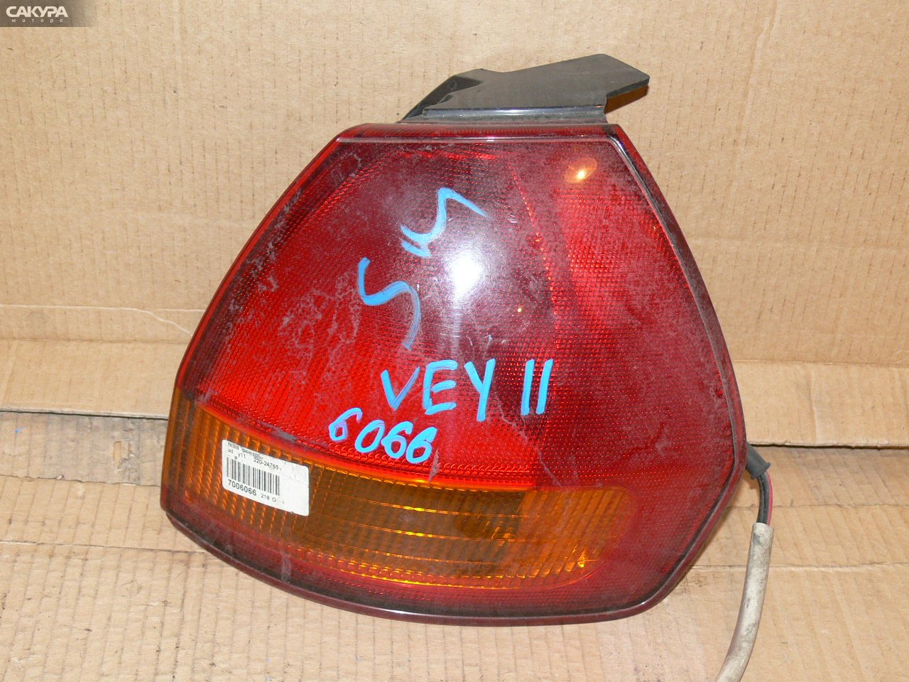 Фонарь стоп-сигнала правый Nissan AD VY11 220-24765: купить в Сакура Иркутск.