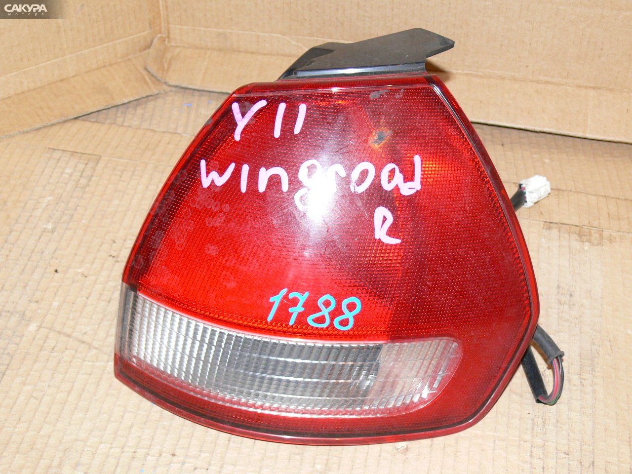 Фонарь стоп-сигнала правый Nissan Wingroad WFY11 220-24764: купить в Сакура Иркутск.