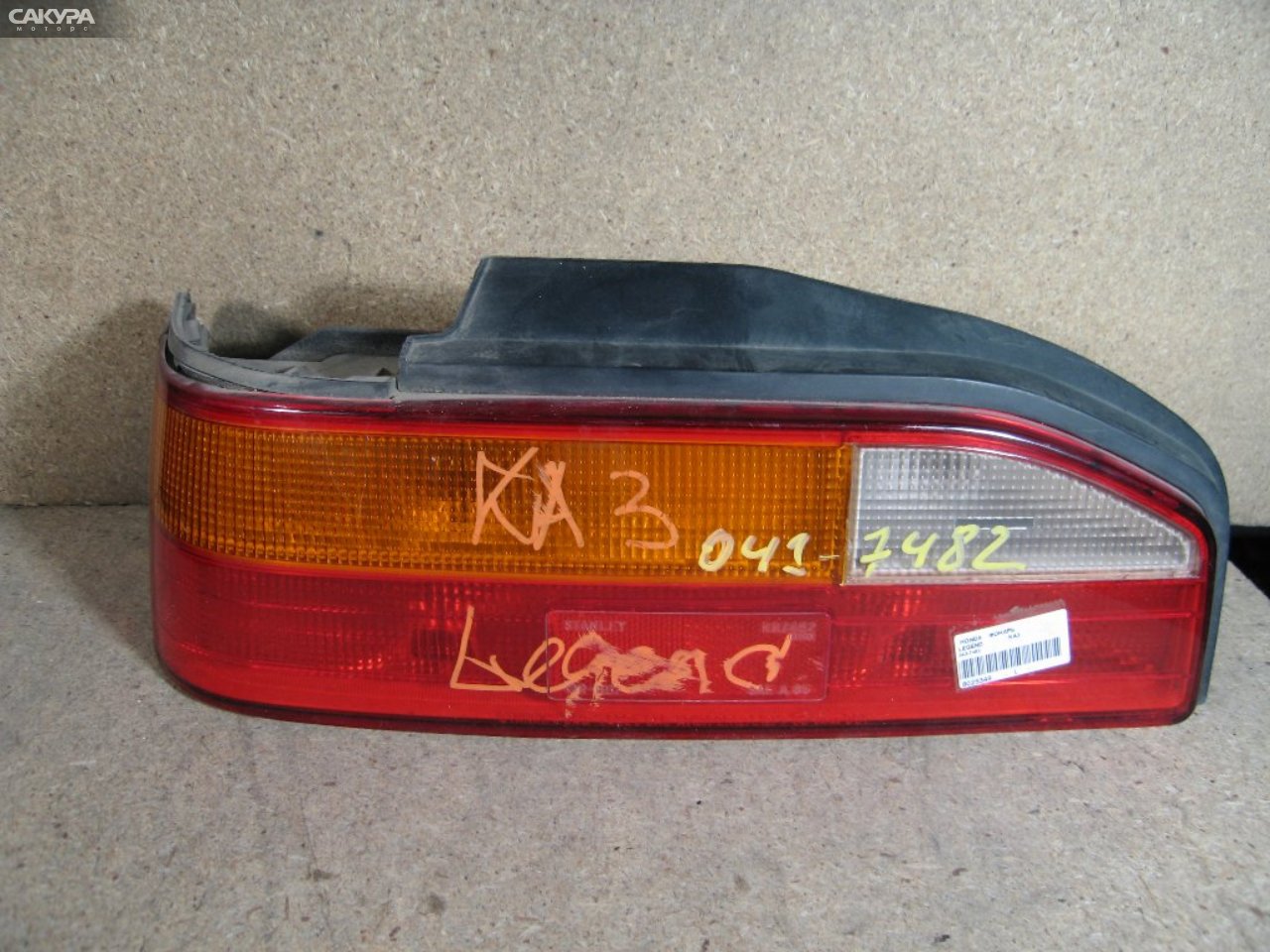 Фонарь стоп-сигнала левый Honda Legend KA3 043-7482: купить в Сакура Абакан.