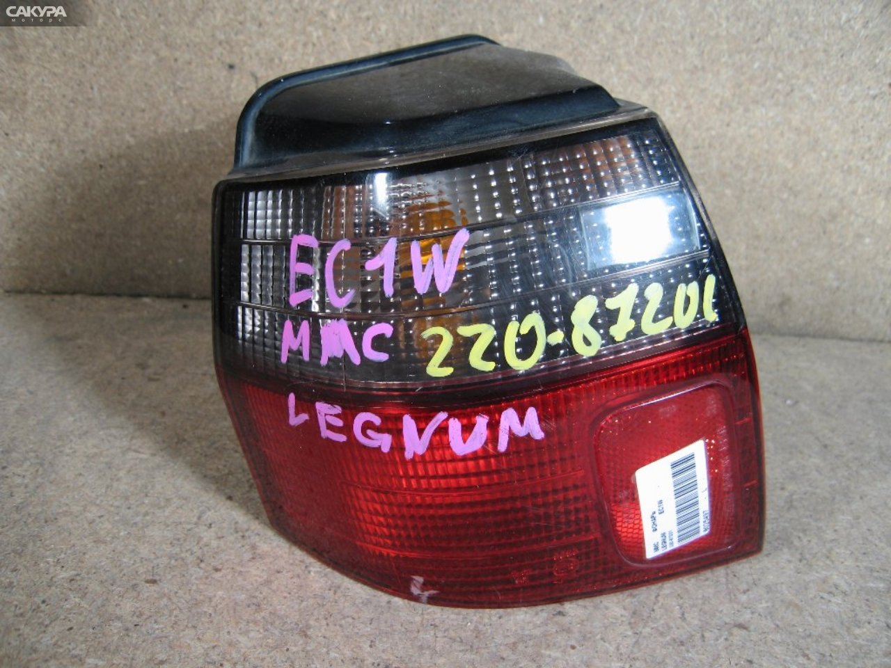 Фонарь стоп-сигнала левый Mitsubishi Legnum EC1W 220-87201: купить в Сакура Абакан.
