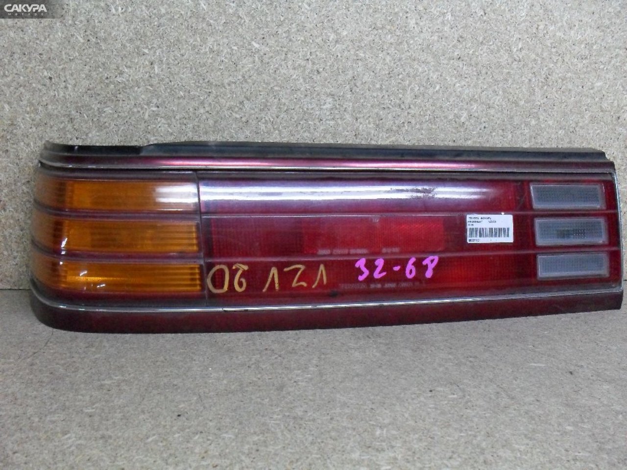 Фонарь стоп-сигнала левый Toyota Camry Prominent VZV20 32-68: купить в Сакура Абакан.