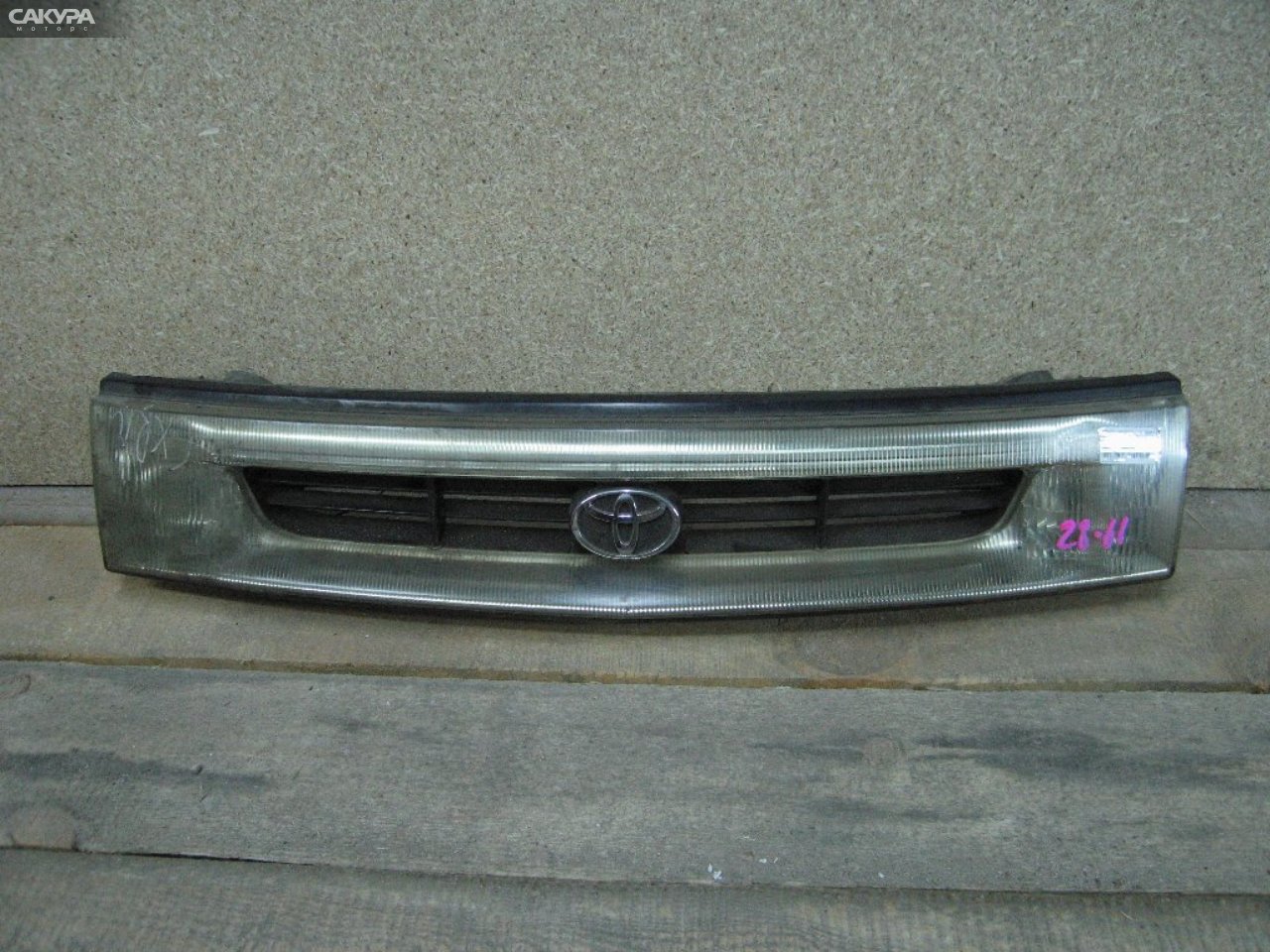 Решетка радиатора Toyota Estima Emina CXR10G: купить в Сакура Абакан.