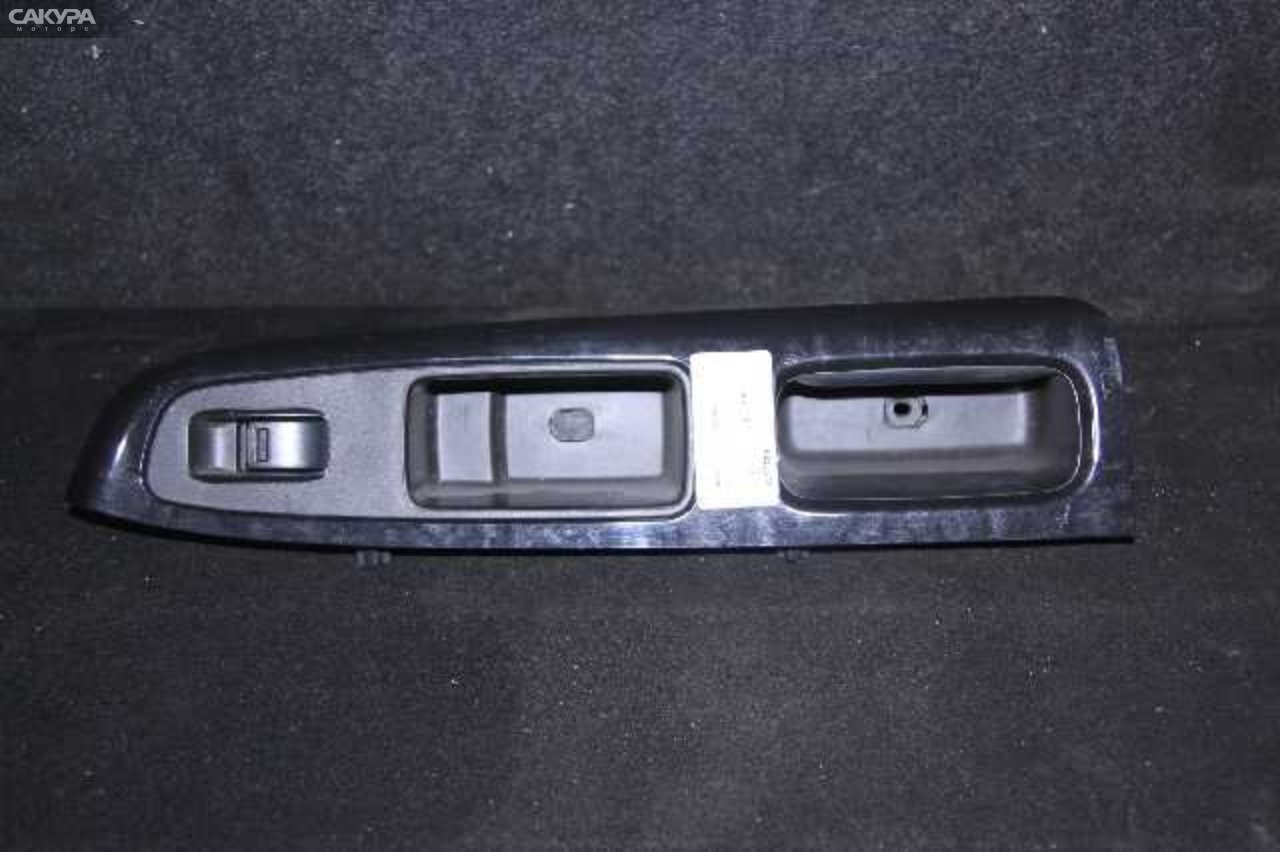 Кнопки в салон передняя левая Honda Odyssey RA6 F23A: купить в Сакура Абакан.