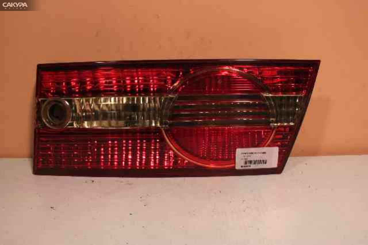 Фонарь вставка багажника правый Toyota Vista SV50 32-176: купить в Сакура Абакан.