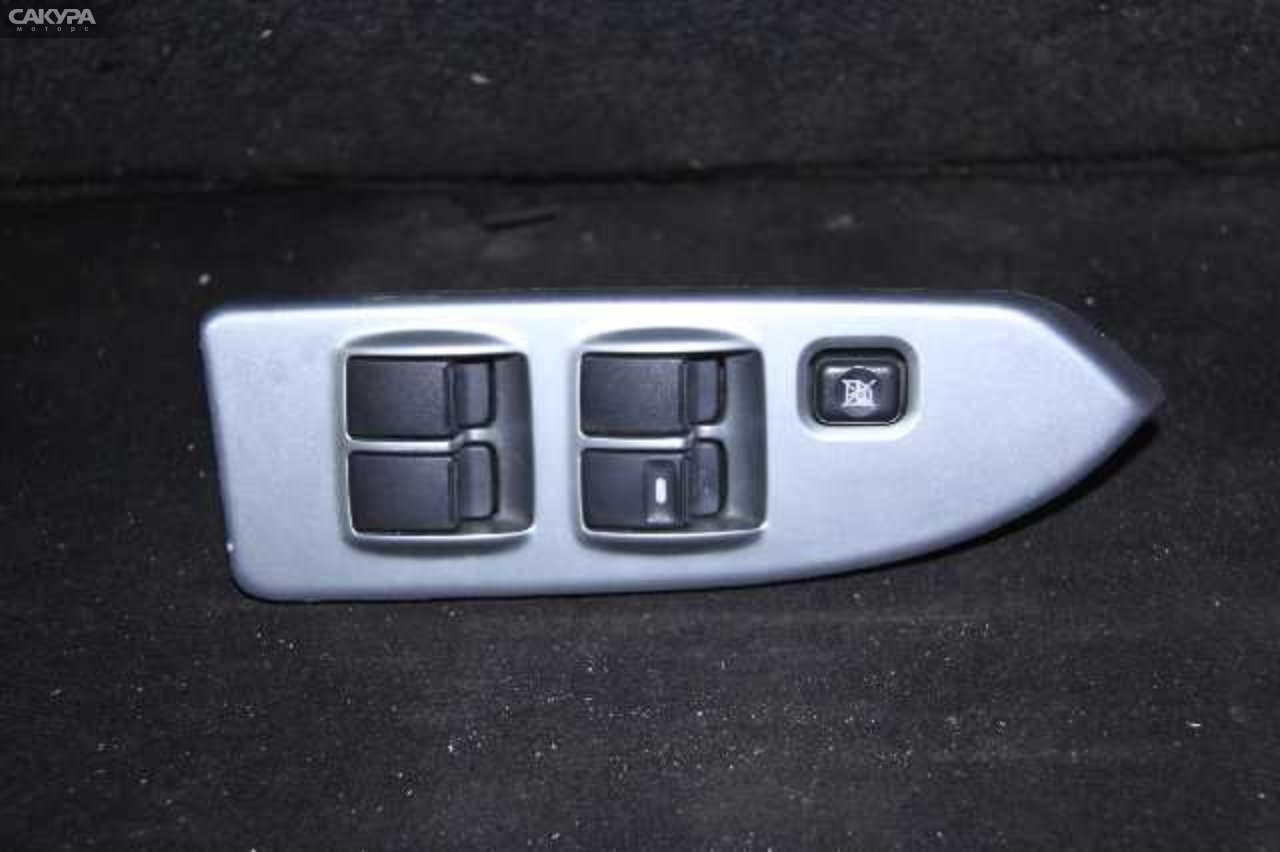 Кнопки в салон передняя правая Mitsubishi Colt Z21A 4A90: купить в Сакура Абакан.