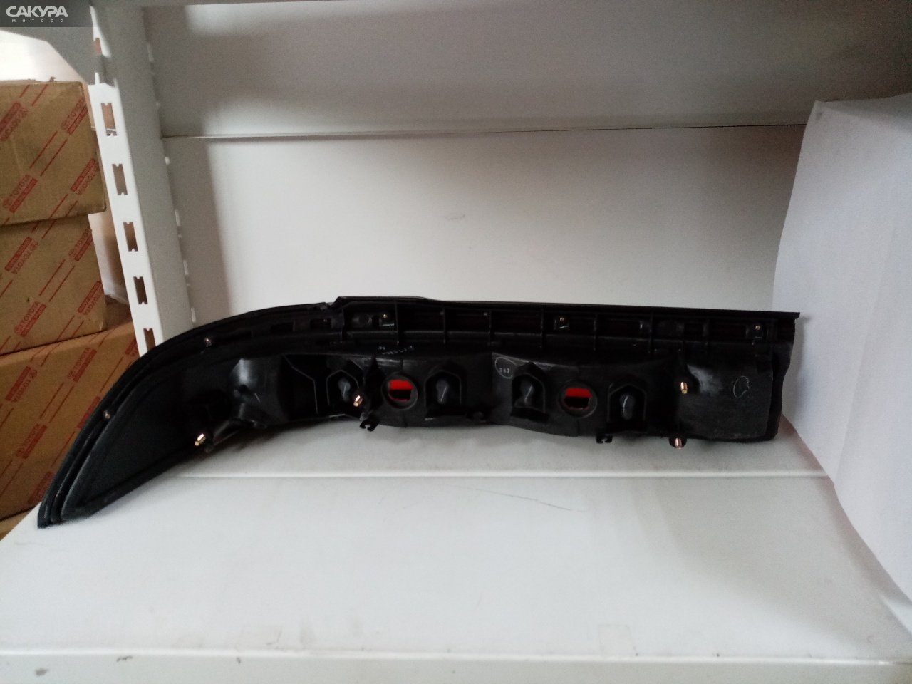 Фонарь стоп-сигнала правый Toyota Mark II GX90 22-223: купить в Сакура Абакан.