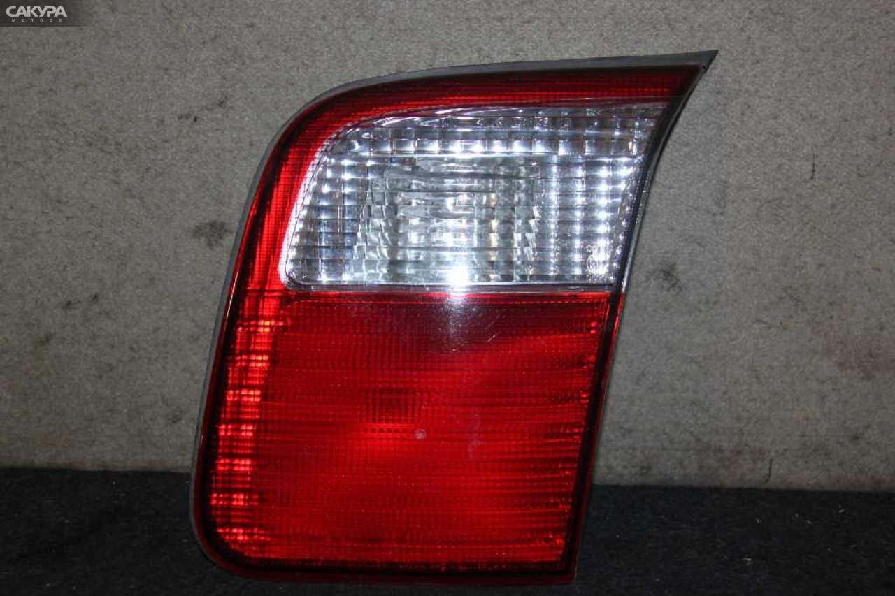 Фонарь вставка багажника правый Subaru Forester SF5 226-20697: купить в Сакура Абакан.