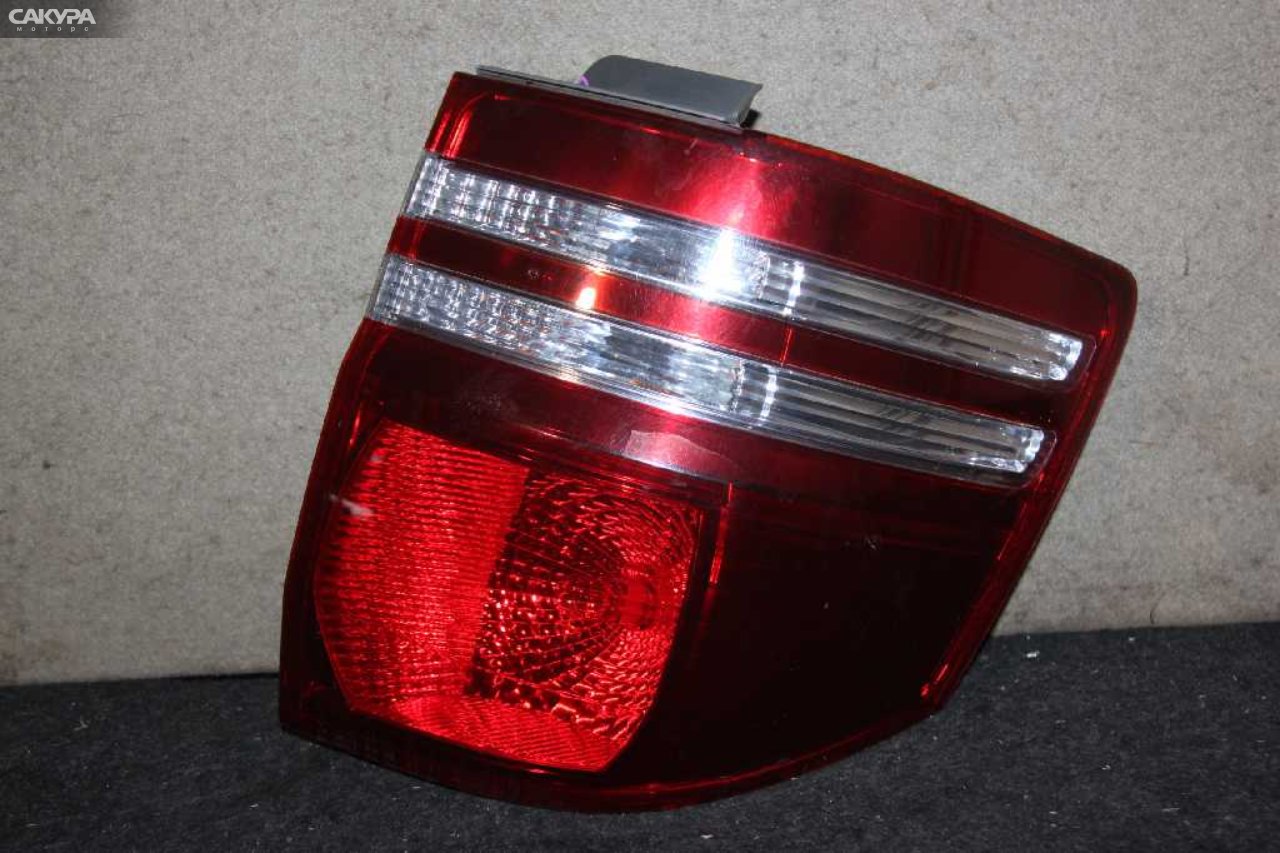 Фонарь стоп-сигнала правый Toyota Alphard ANH10 58-18: купить в Сакура Абакан.